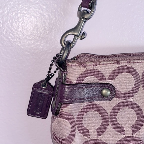 Coach purse/wristlet - Picture 4 of 12